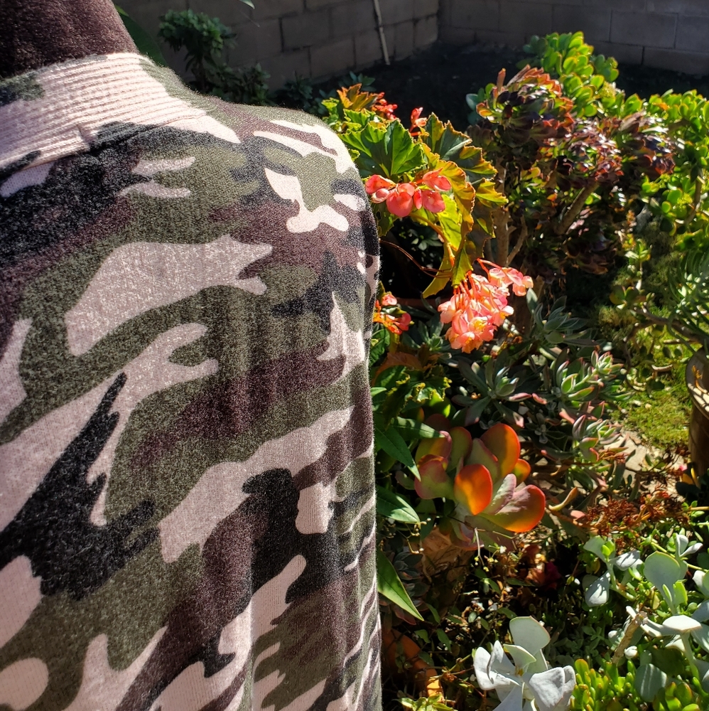 Sanctuary camo duster sweater, M - Picture 4 of 7